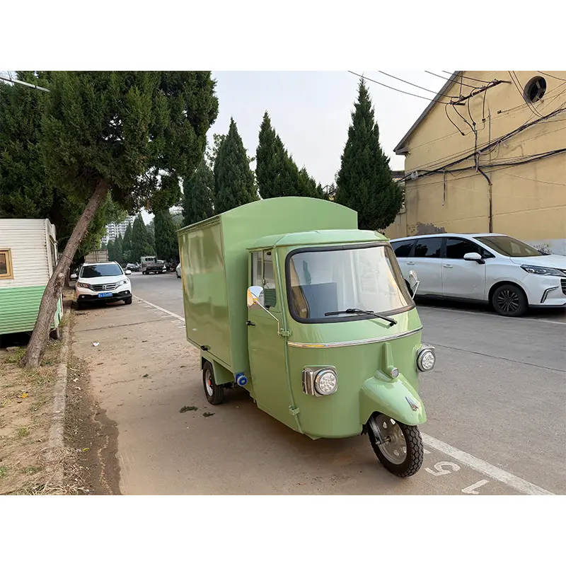 Piaggio Ape Mobile Prosecco и Wine Bar